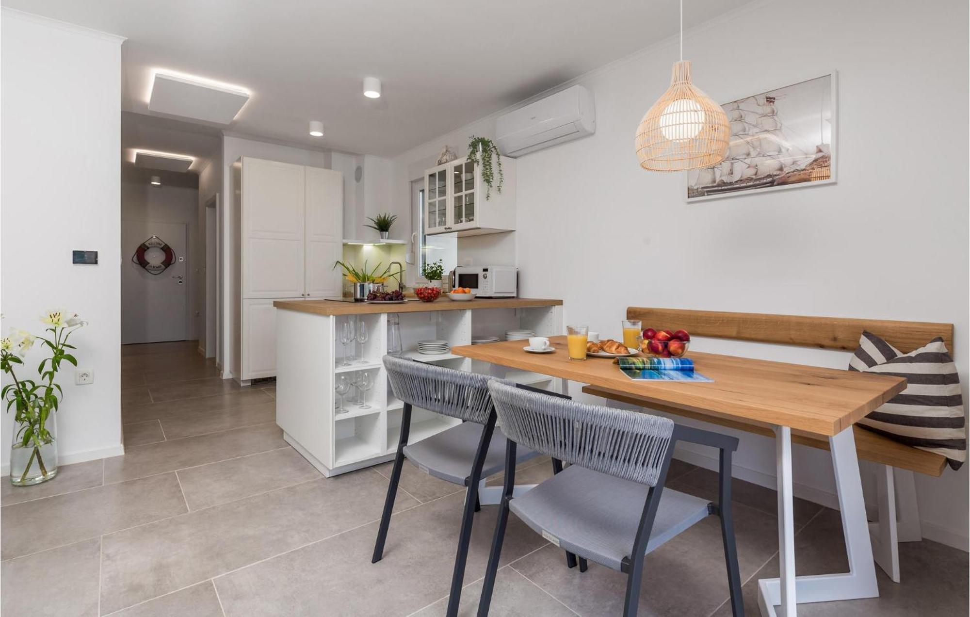 Amazing Apartment In Mali Losinj With Wifi Ngoại thất bức ảnh